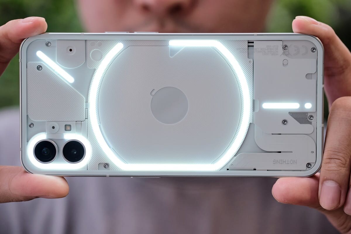 NOTHING PHONE 1 SPECS AND FEATURES